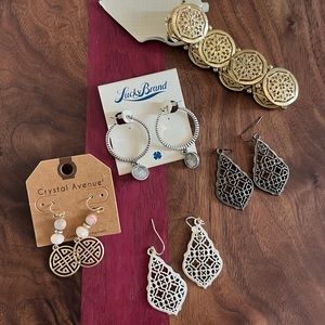 4 new earrings lot and gold bracelet